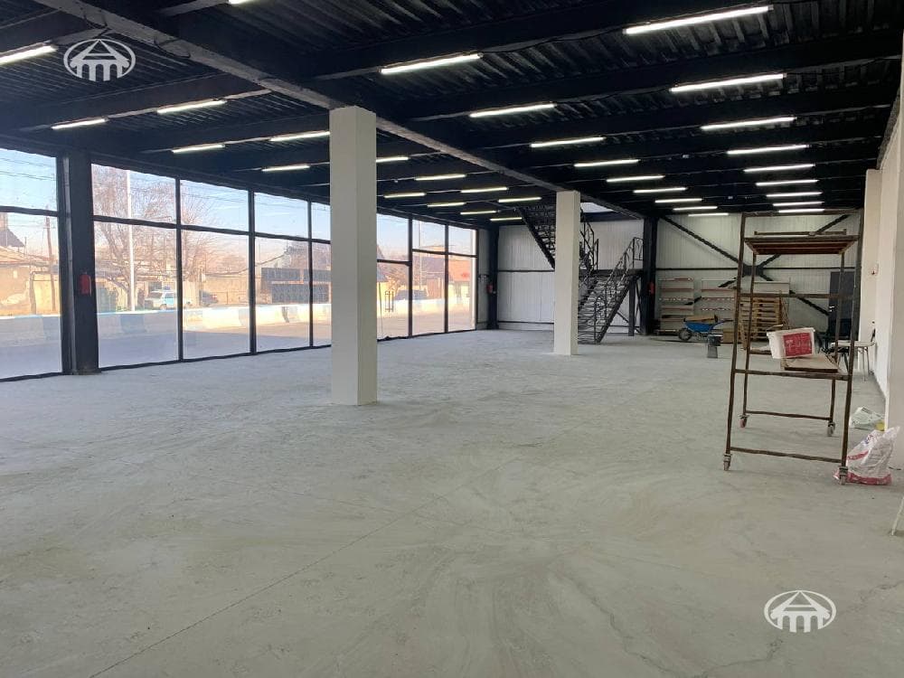 Խանութ · 1200 մ² · Շենգավիթ