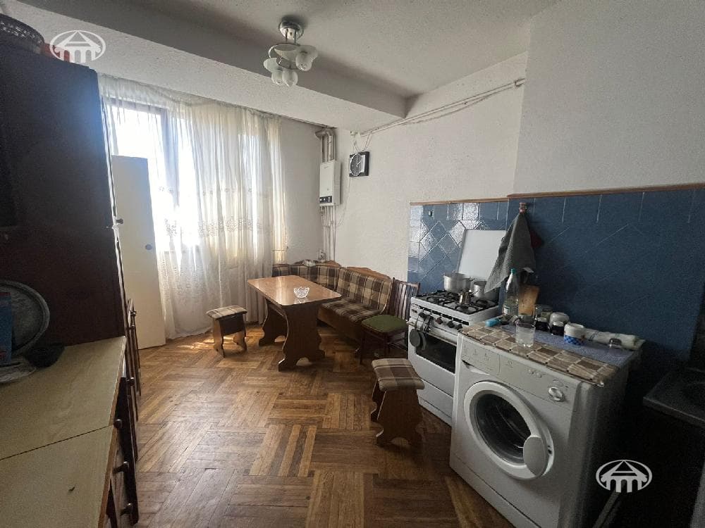 Квартира · 1 комн. · 48 м² · Кентрон