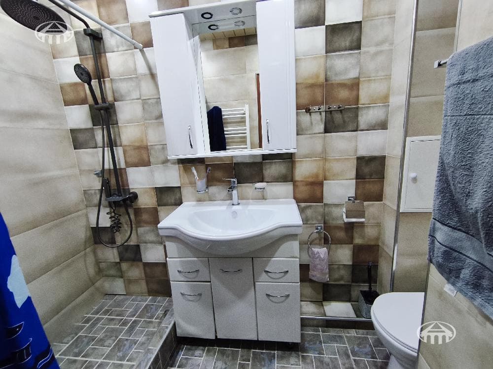 Квартира · 2 комн. · 72 м² · Шенгавит