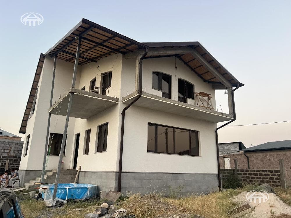 Mansion · 190 m² · v. Aghdzk