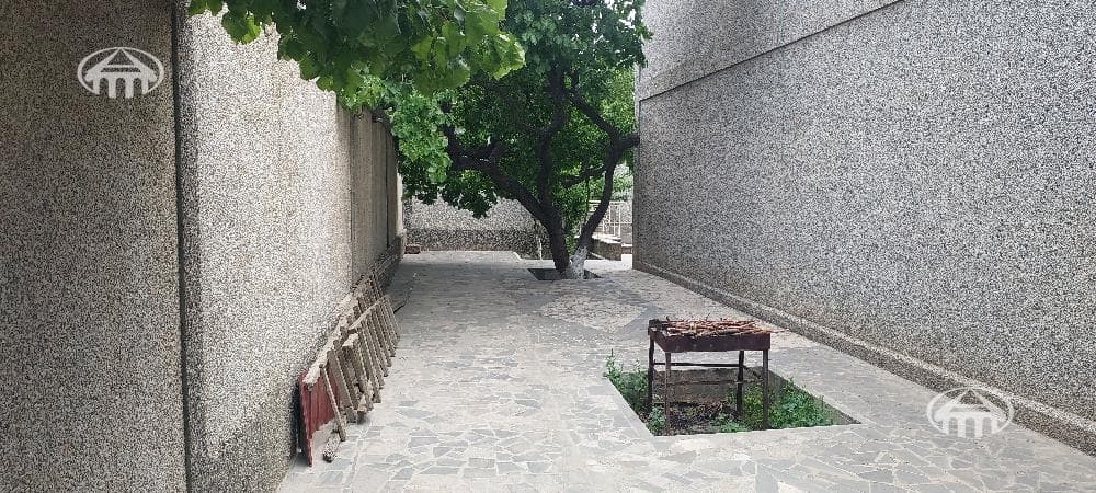 Mansion · 7 rooms · 240 m² · Qasax