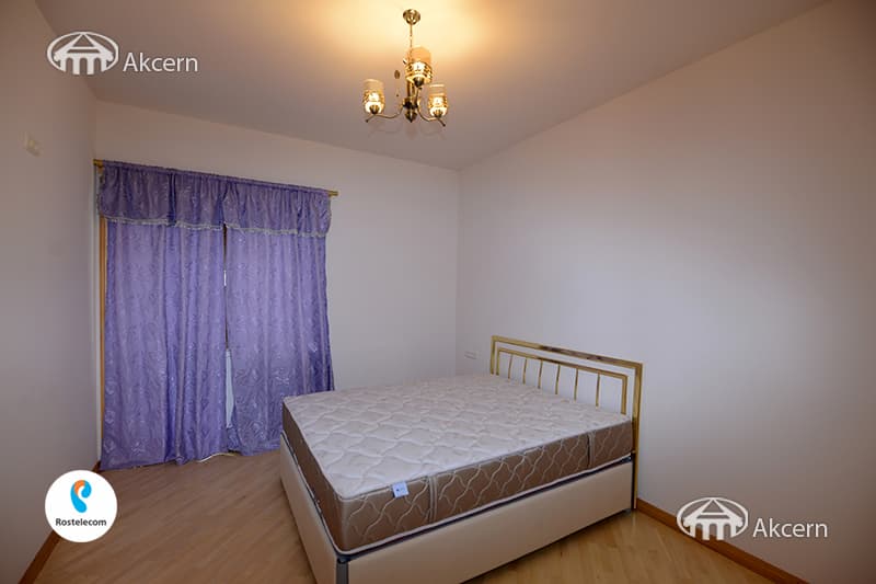 House · 6 rooms · 296 m² · Arabkir