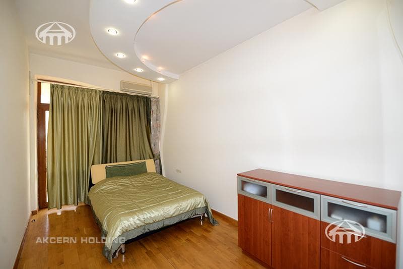Mansion · 6 rooms · 817 m² · Arabkir