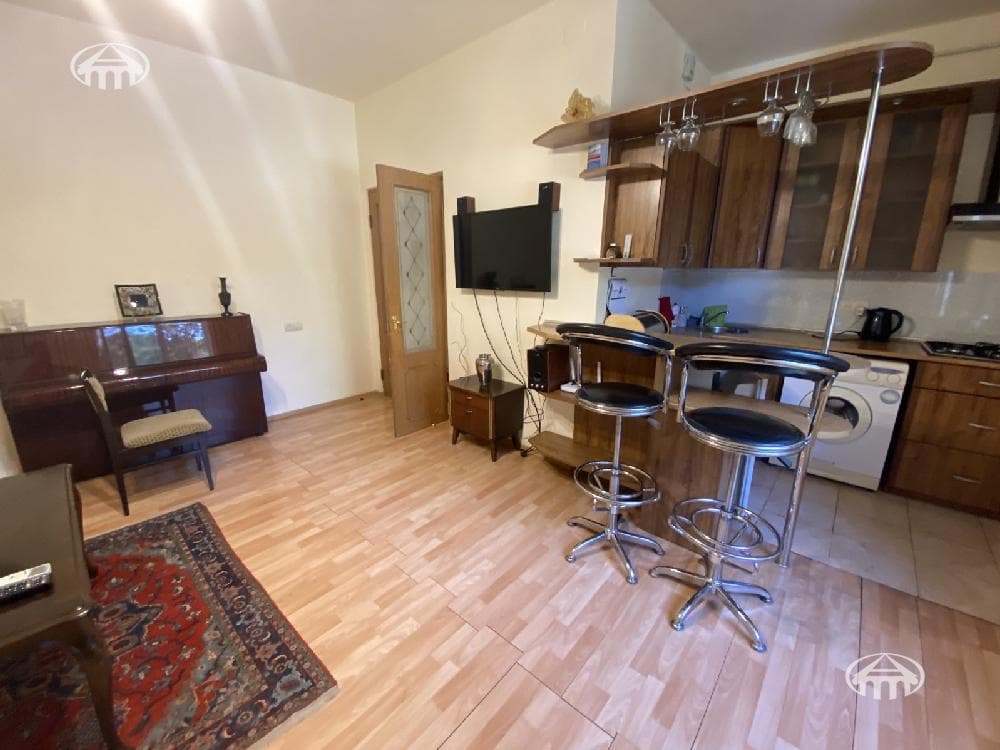 Բնակարան · 1 սեն. · 40 մ² · Կենտրոն