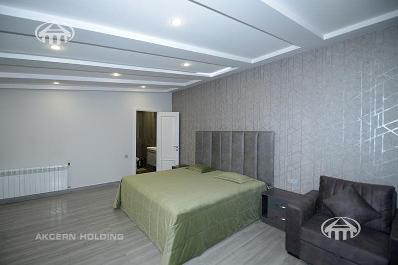 House · 6 rooms · 567 m² · Ajapnyak
