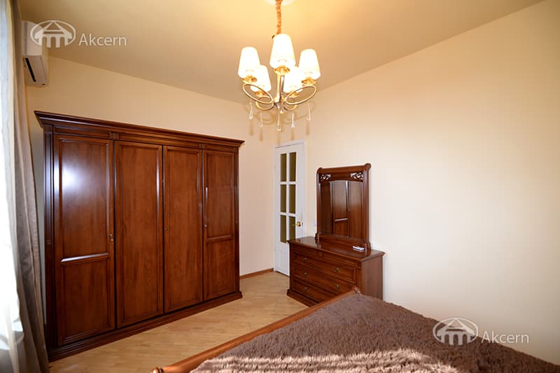 House · 5 rooms · 259 m² · Arabkir — photo 40 / 46