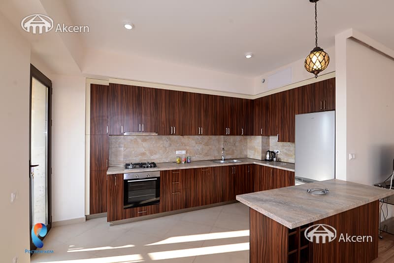 Apartment · 3 rooms · 126 m² · Kentron