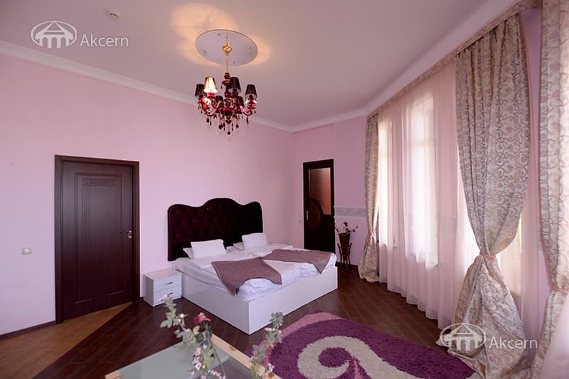Առանձնատուն · 5 սեն. · 540 մ² · Կենտրոն