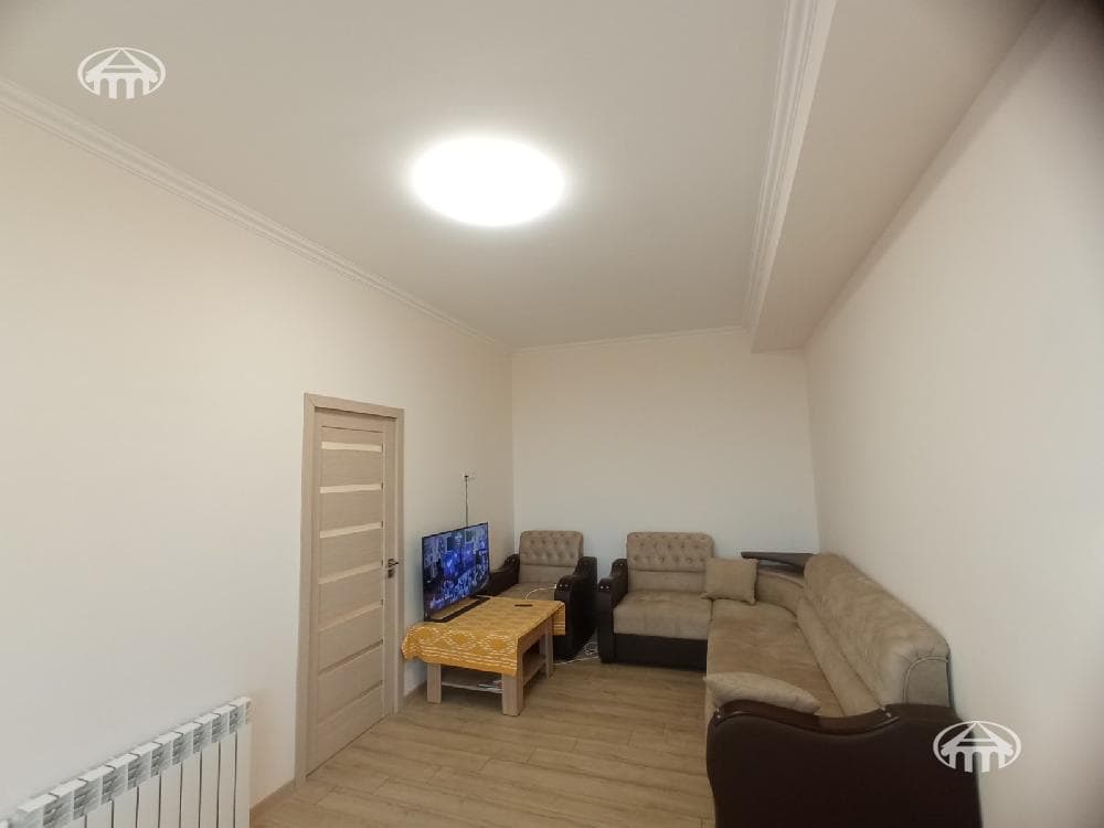 Квартира · 2 комн. · 42 м² · Зовуни