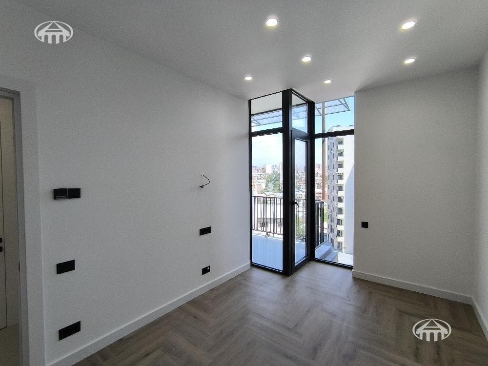 Apartment · 6 rooms · 352 m² · Arabkir