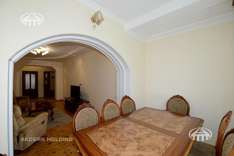 Квартира · 3 комн. · 100 м² · Кентрон