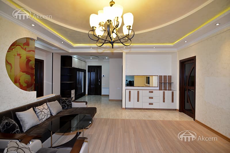 Apartment · 4 rooms · 280 m² · Kentron