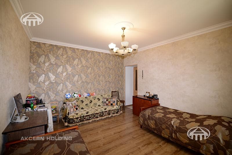 House · 5 rooms · 162 m² · Kentron