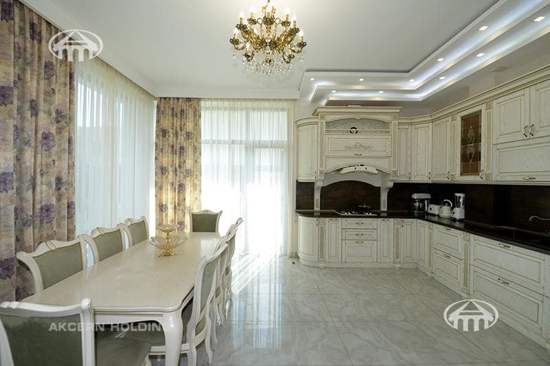 House · 6 rooms · 567 m² · Ajapnyak