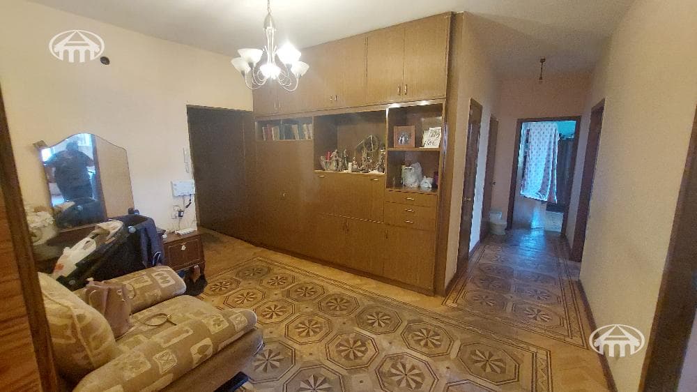 Apartment · 3 rooms · 94 m² · Kentron