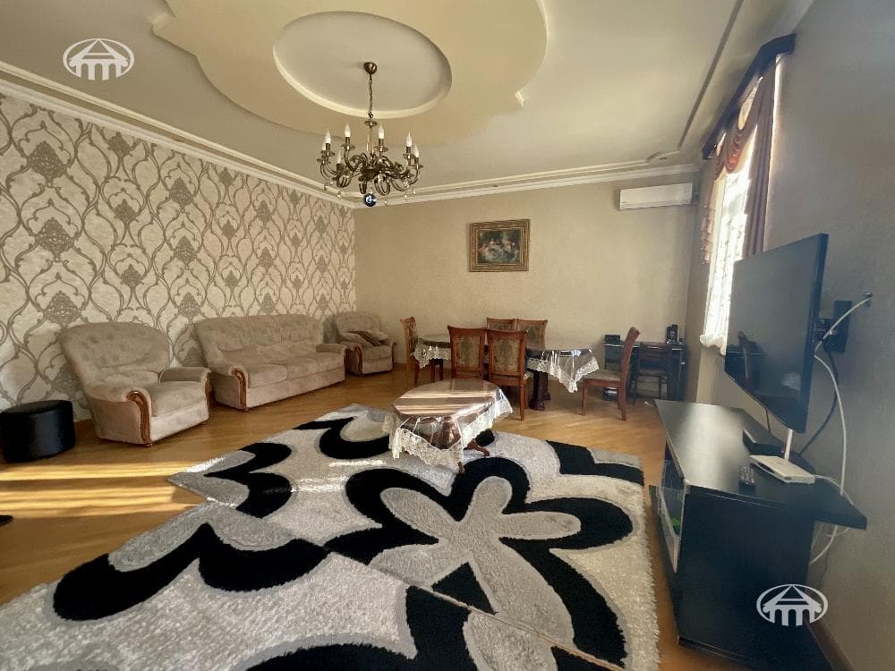 Apartment · 2 rooms · 92 m² · Kentron