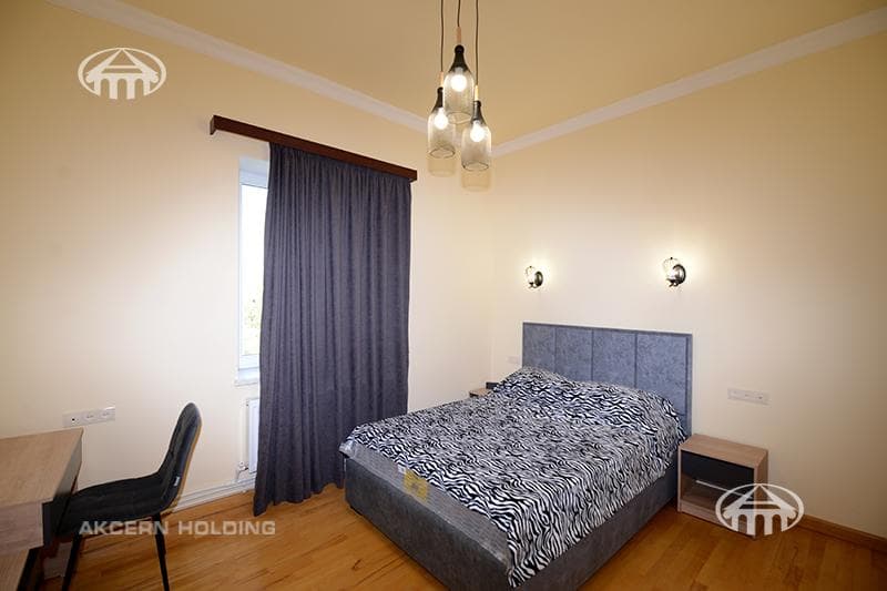 Առանձնատուն · 4 սեն. · 280 մ² · Առինջ