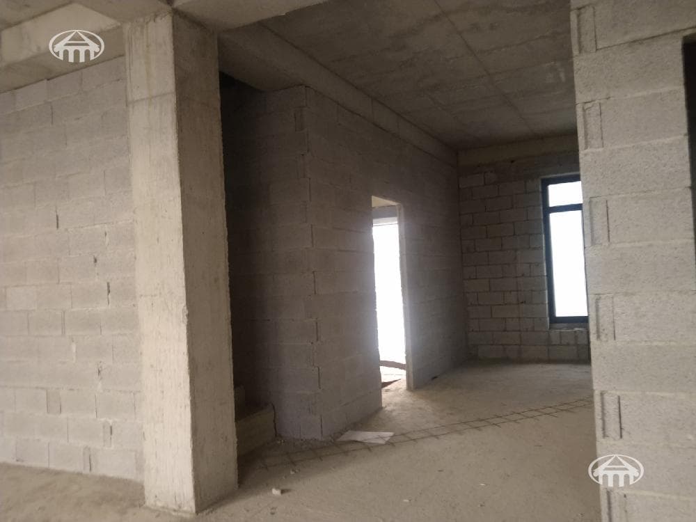 House · 5 rooms · 236 m² · Zovuni