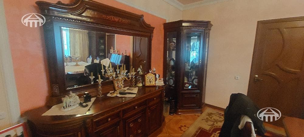 House · 7 rooms · 174 m² · Shengavit