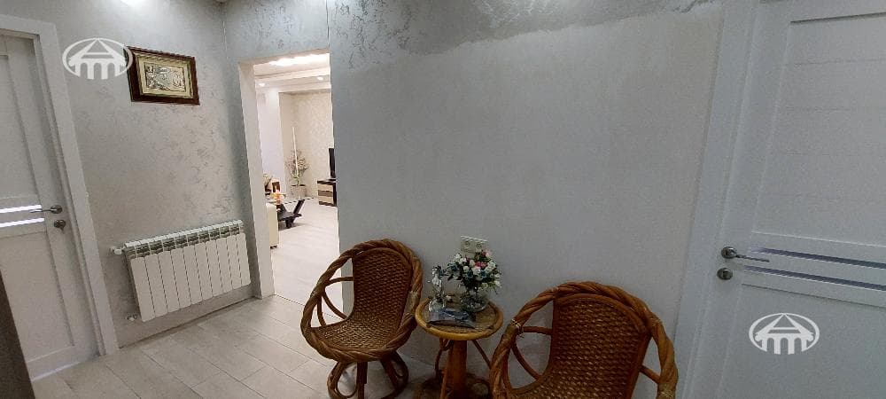 Apartment · 4 rooms · 94 m² · Avan