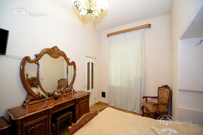 Квартира · 3 комн. · 127 м² · Кентрон