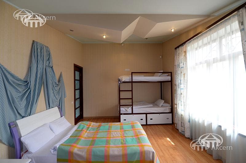 Hotel · 5 rooms · 540 m² · Kentron