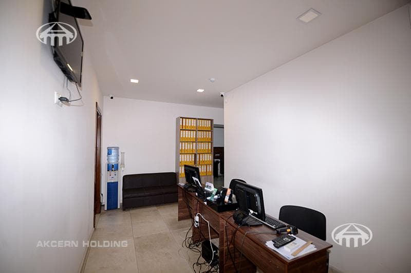 Office · 149 m² · Kentron