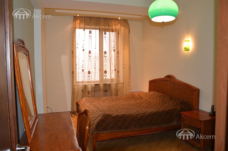 Apartment · 3 rooms · 90 m² · Arabkir
