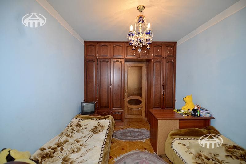 Квартира · 3 комн. · 89 м² · Кентрон