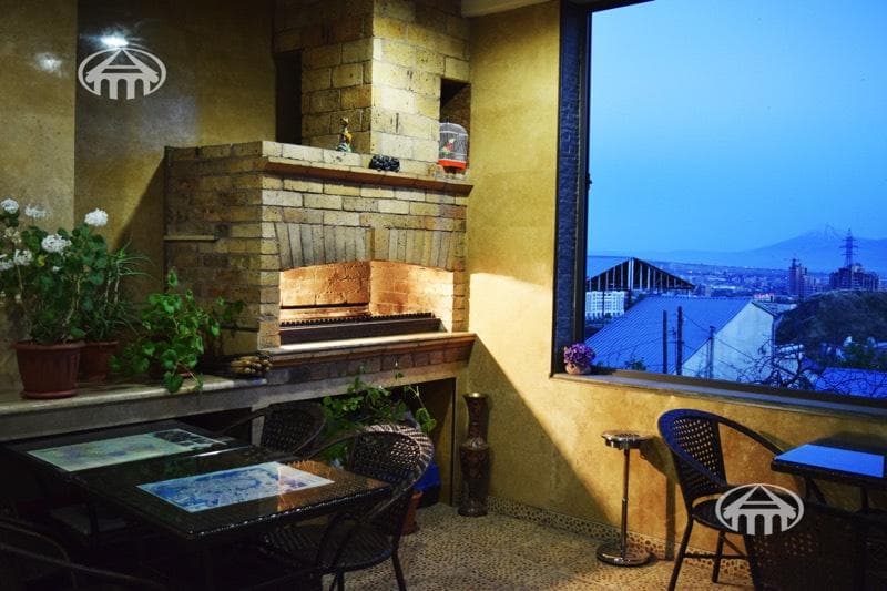 Hotel · 7 rooms · 328 m² · Arabkir