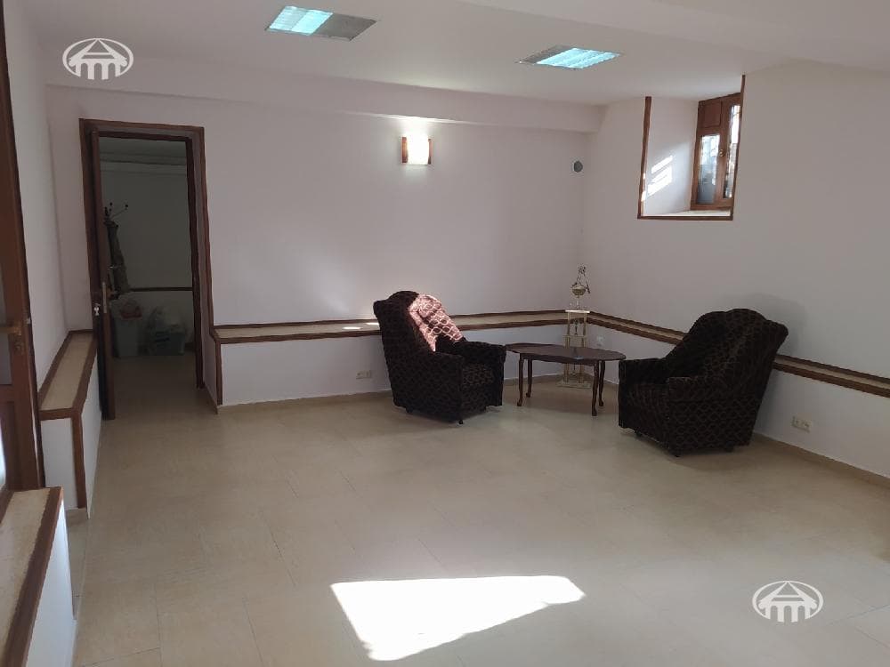 Офис · 101 м² · Кентрон