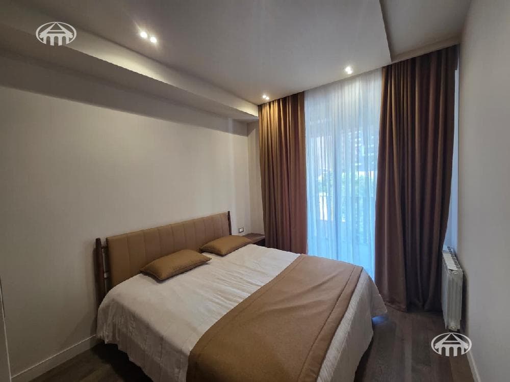 Квартира · 4 комн. · 131 м² · Арабкир