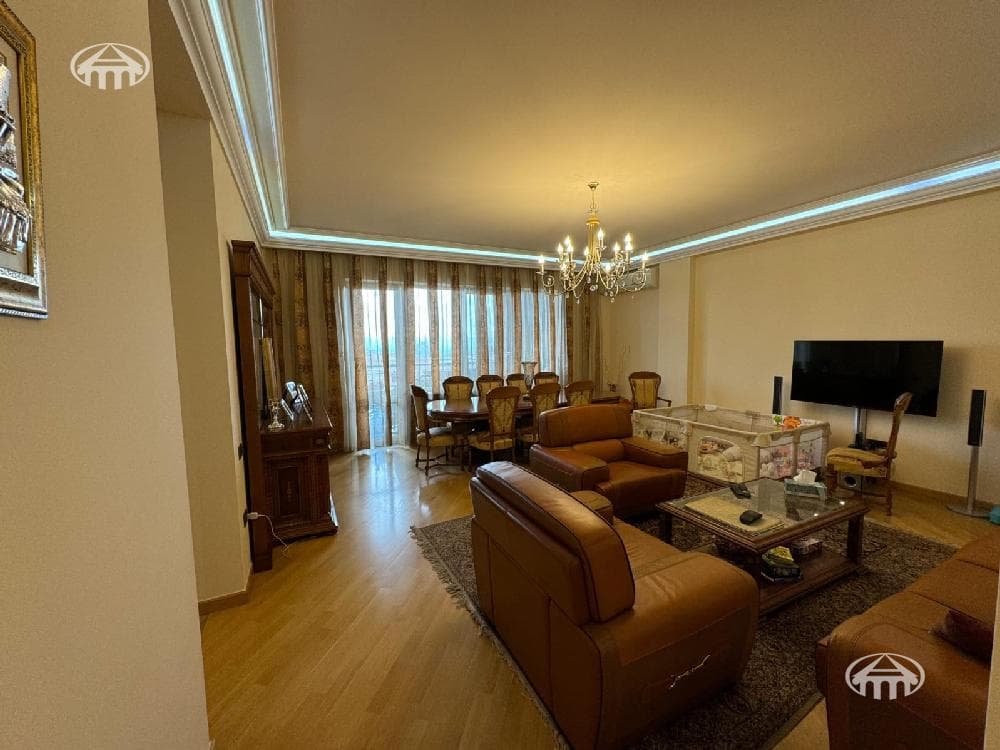 Apartment · 4 rooms · 166 m² · Kentron