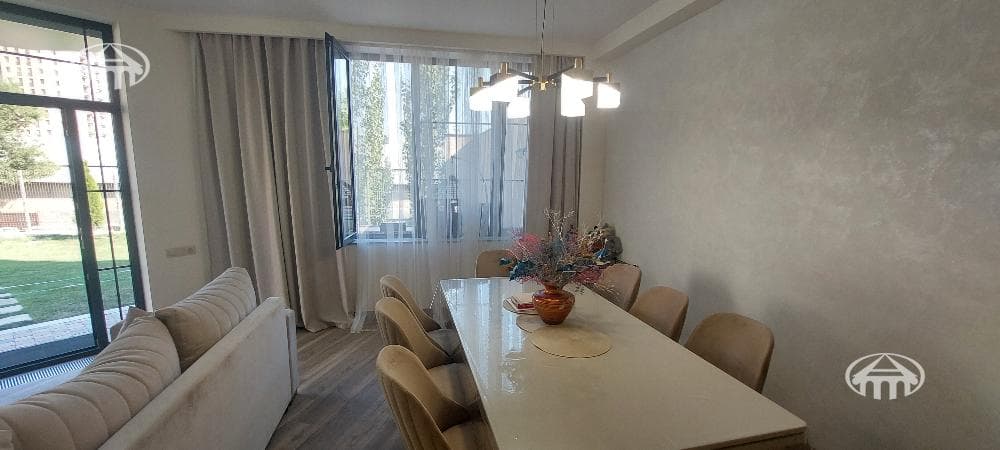 Առանձնատուն · 4 սեն. · 165 մ² · Դավթաշեն