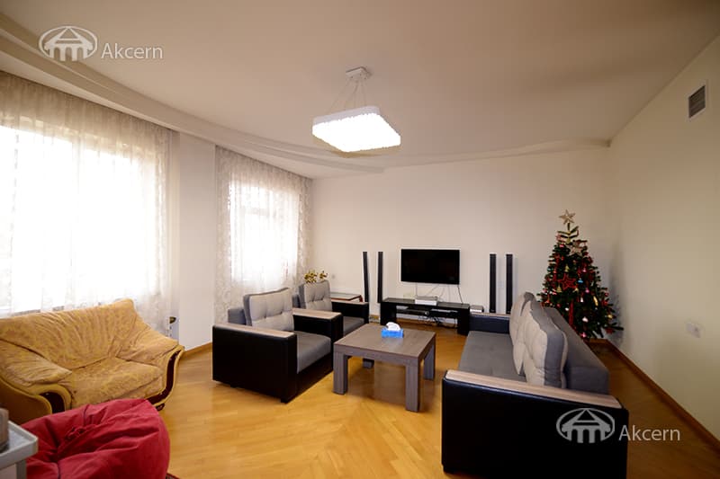 Apartment · 4 rooms · 164 m² · Kentron