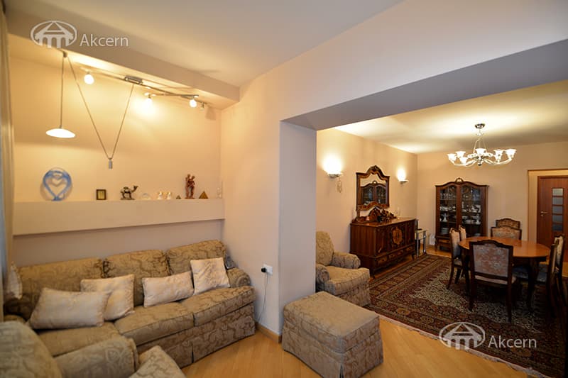 Квартира · 2 комн. · 72 м² · Арабкир