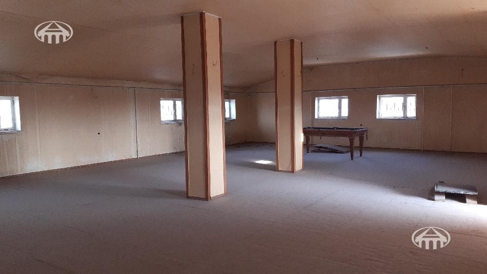 Mansion · 9 rooms · 1,117 m² · Arzni