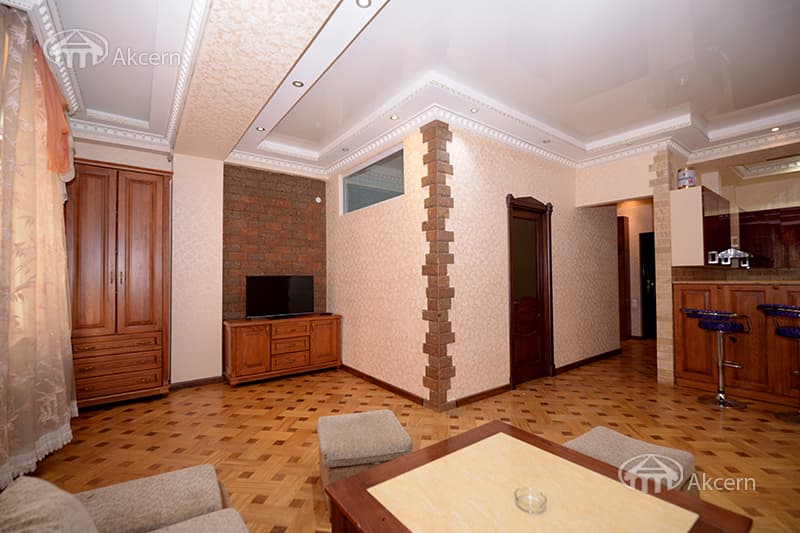 Apartment · 2 rooms · 55 m² · Kentron