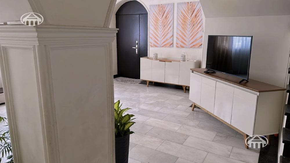Особняк · 8 комн. · 448 м² · Канакер-Зейтун