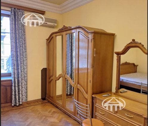Apartment · 1 rooms · 37 m² · Kentron