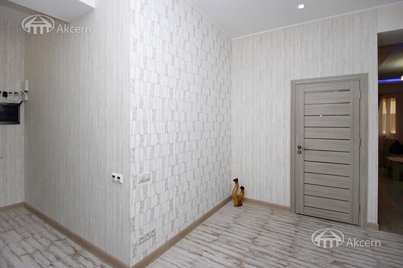 Apartment · 2 rooms · 80 m² · Kentron