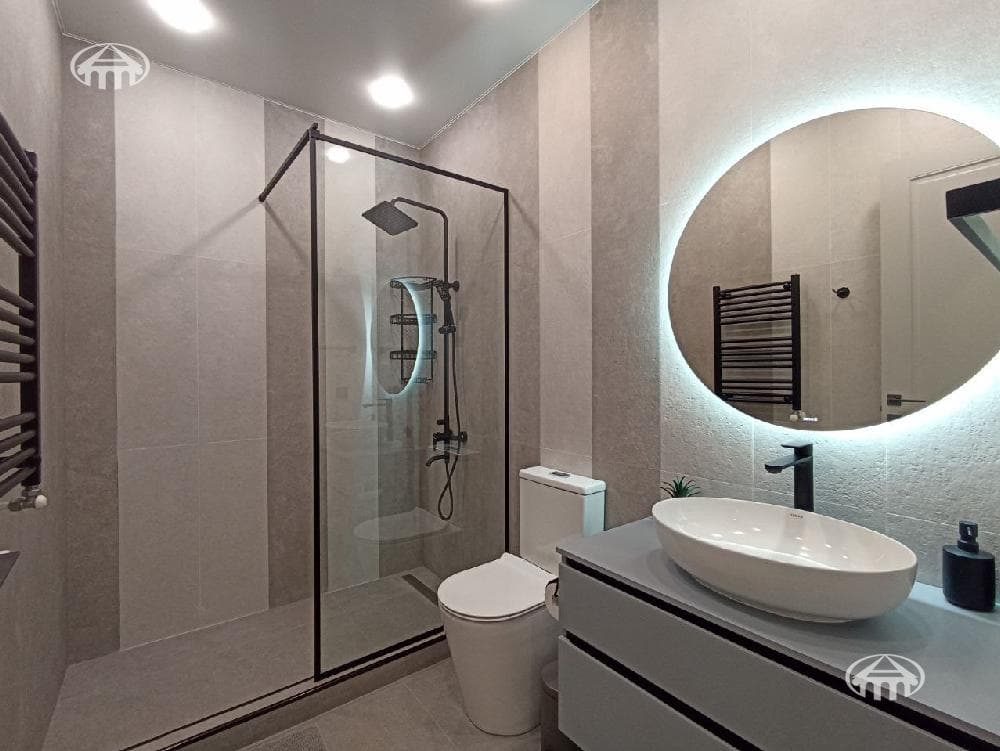 Квартира · 2 комн. · 57 м² · Кентрон