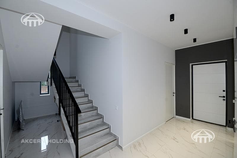 Mansion · 7 rooms · 228 m² · Zovuni