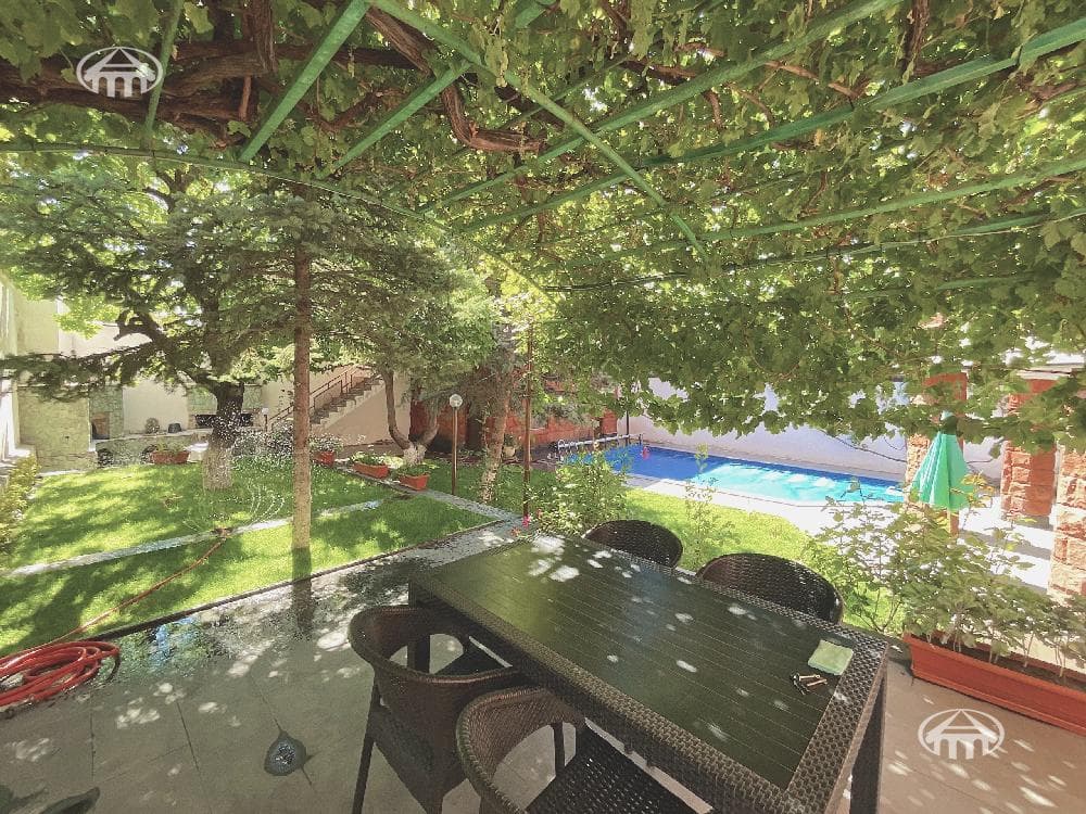 Mansion · 9 rooms · 680 m² · Arabkir — photo 37 / 47