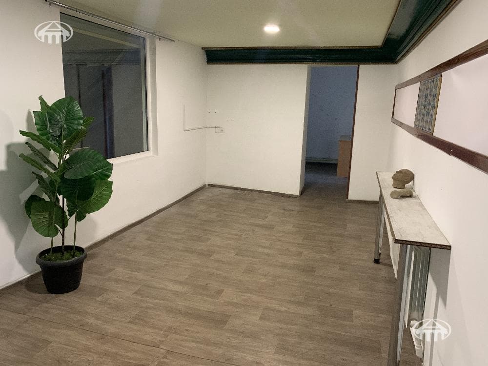 Office · 330 m² · Kentron