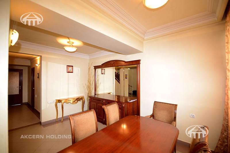 Apartment · 6 rooms · 134 m² · Kentron
