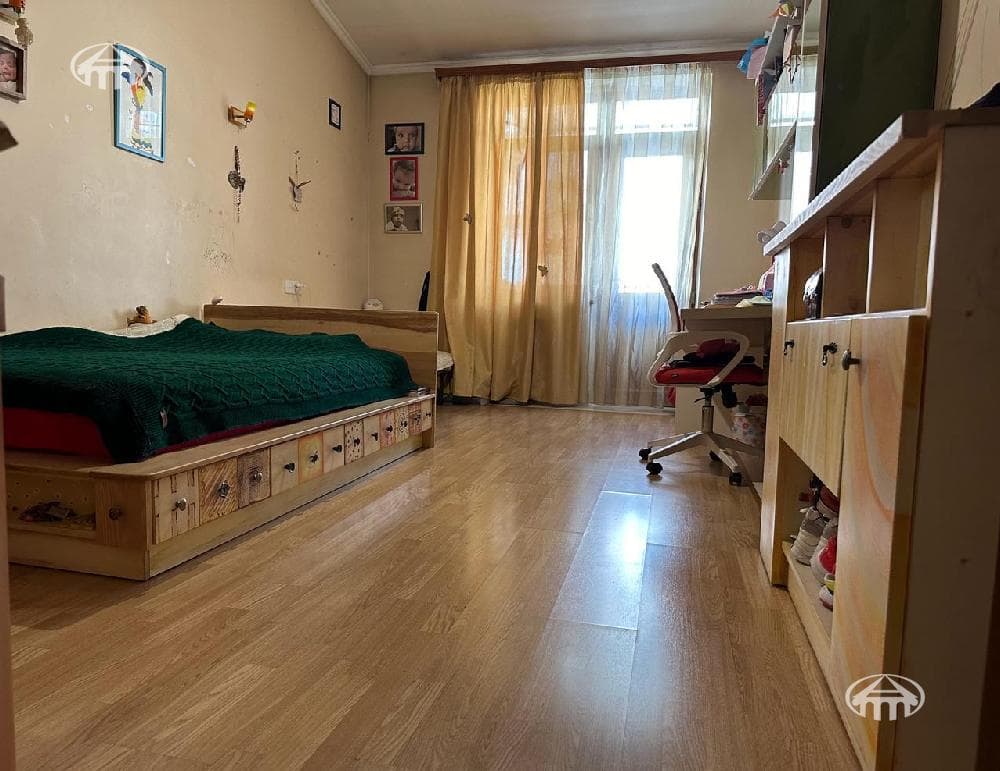 Բնակարան · 3 սեն. · 106 մ² · Կենտրոն