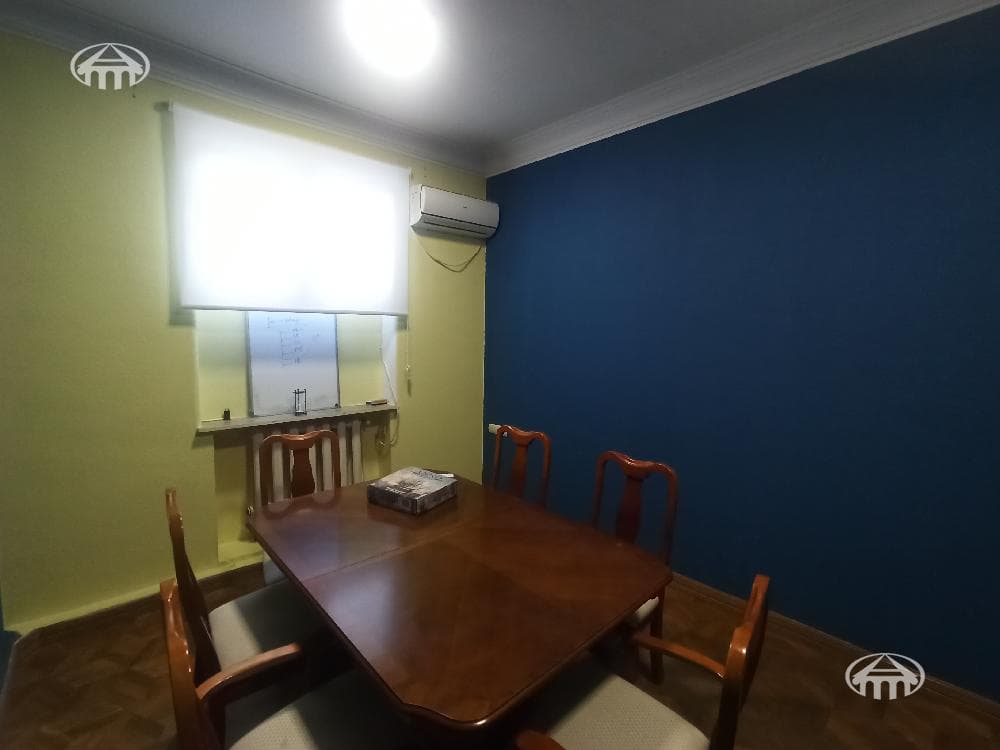 Дом · 8 комн. · 256 м² · Арабкир