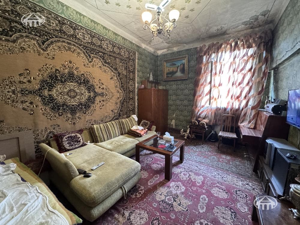 Բնակարան · 97 մ² · Կենտրոն
