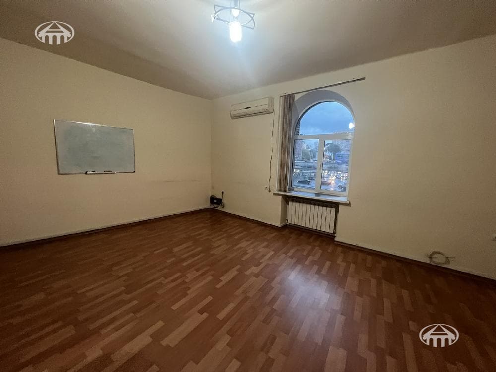 Офис · 200 м² · Арабкир